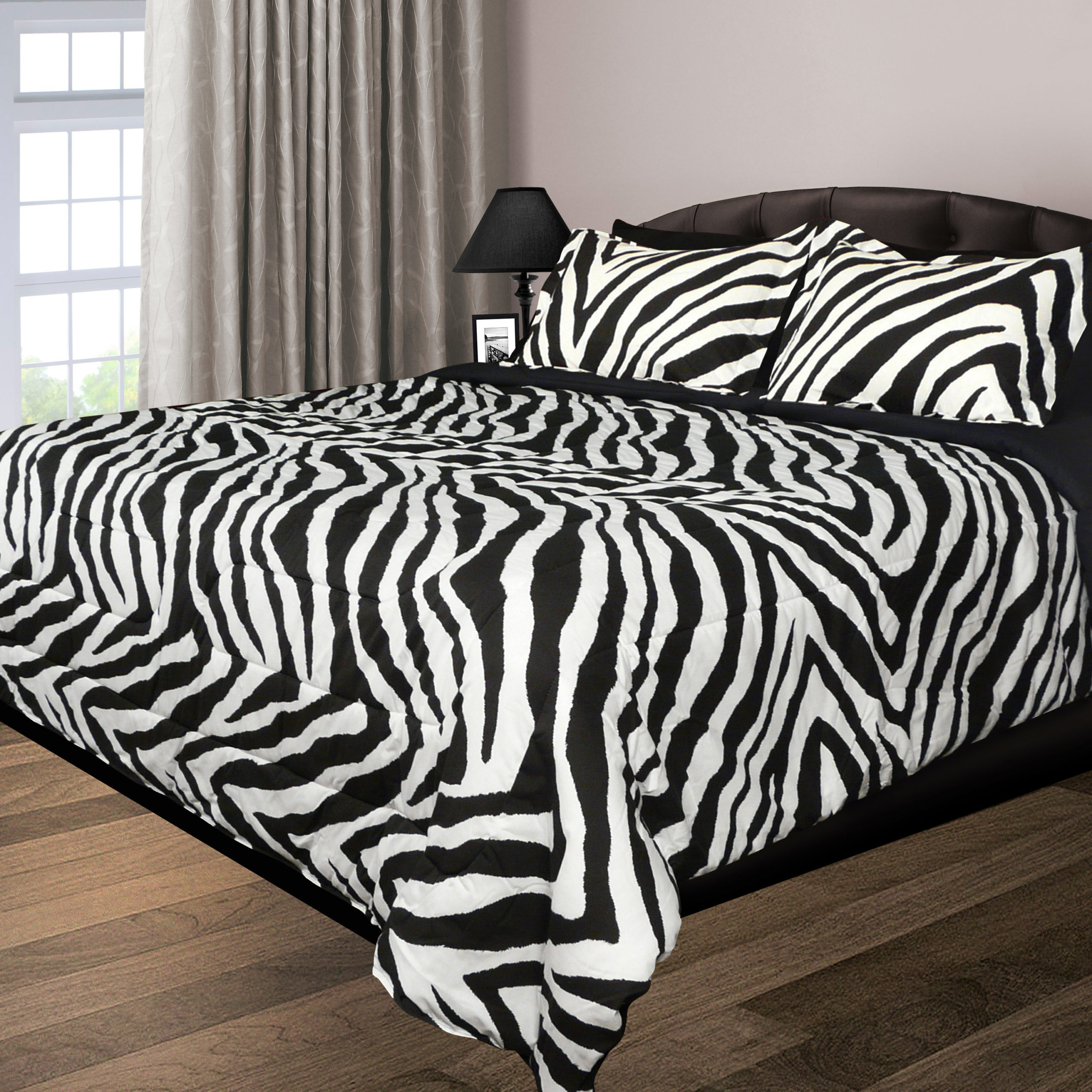 Zebra – 3 Piece Double Stuffed Comforter Set - InnoMax